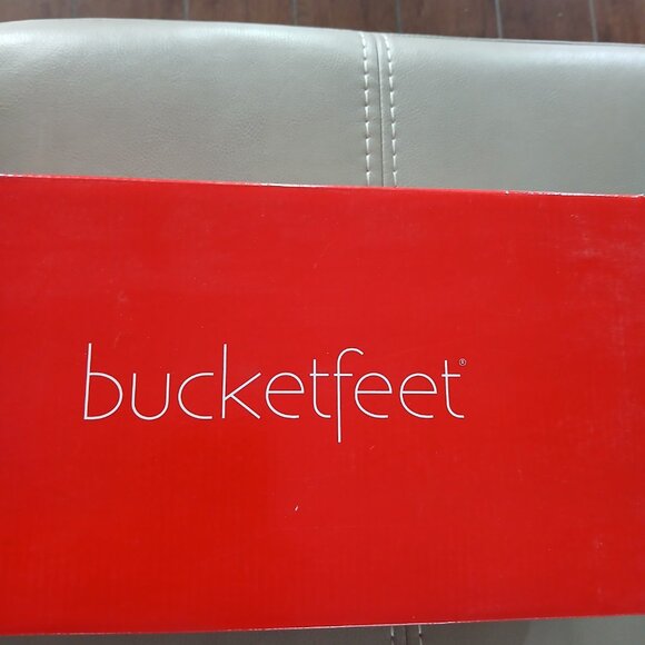 Bucketfeet - Four Walls - Designer Lex Nico - Brand New w/tags - Picture 5 of 6